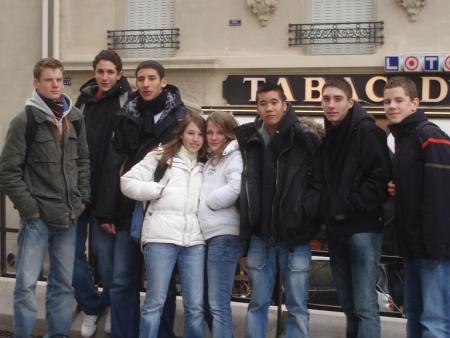 Crew 7.5 ( Val-Samy-Mysa-Emma-Tess-Mwa-Tom-Guigui)